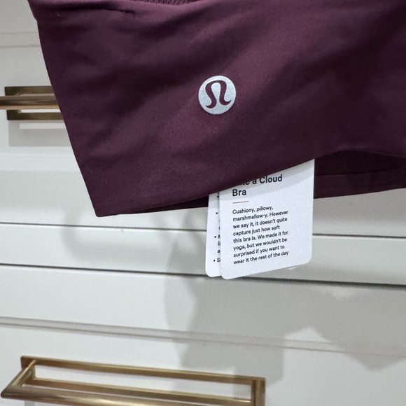 NWT Lululemon like a cloud bra size 4 - Red Maroon - Picture 3 of 6